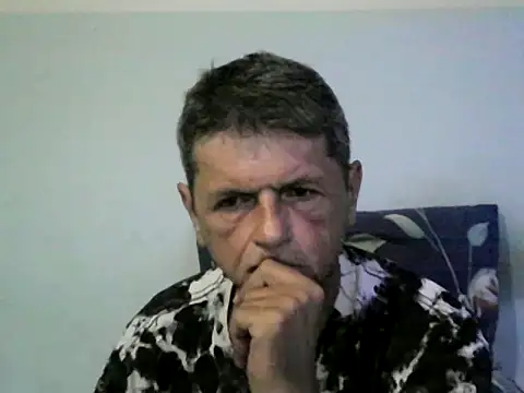 Snapshot of czarek888 chatting on June 20, 2026, 7:38 pm czarek888 online show from June 20, 2026, 7:38 pm