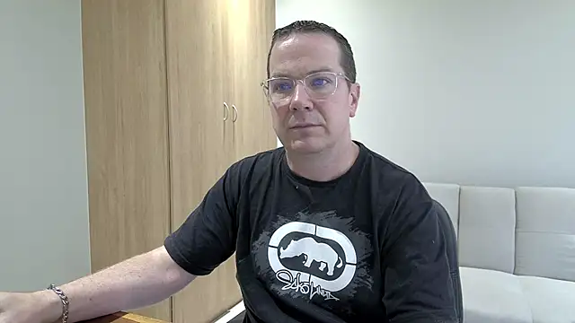 BrettJ81 online show from January 12, 2026, 2:11 pm