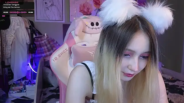 Evie Ro online show from February 5, 2025, 8:14 pm