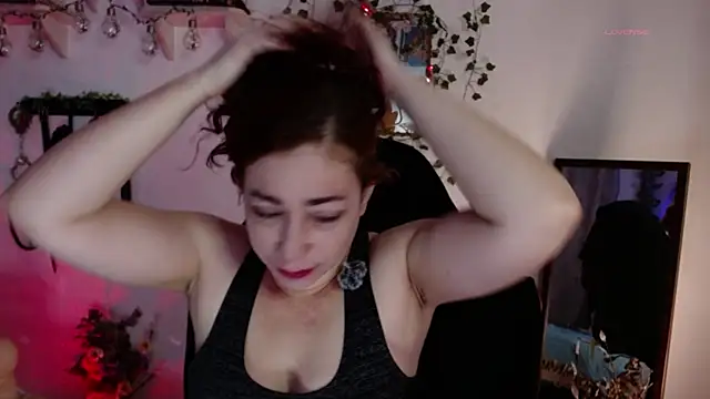 Snapshot of Eve_Blue77 chatting on May 17, 2026, 11:23 pm Eve Blue77 online show from May 17, 2026, 11:23 pm