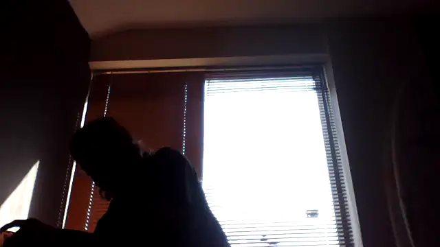 kvr27 online show from May 11, 2026, 8:28 pm