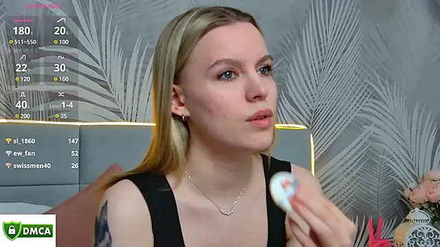 Snapshot of AmaliaBell chatting on March 3, 2025, 8:00 pm AmaliaBell online show from March 3, 2025, 8:00 pm