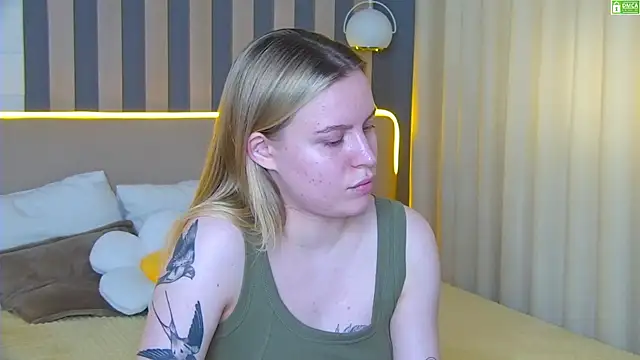AmaliaBell online show from June 25, 2026, 1:04 pm