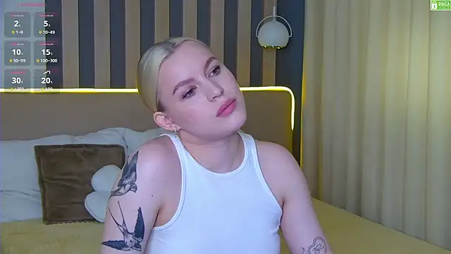 AmaliaBell online show from July 12, 2026, 1:13 pm