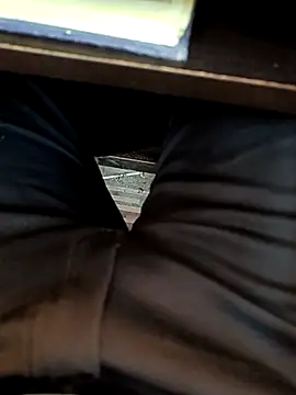 u wan me online show from March 17, 2025, 3:47 am