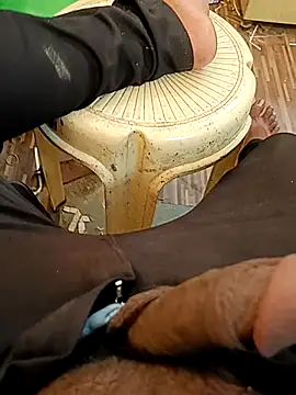 u wan me online show from October 12, 2025, 9:41 am