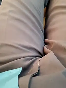 u wan me online show from October 15, 2025, 4:12 am