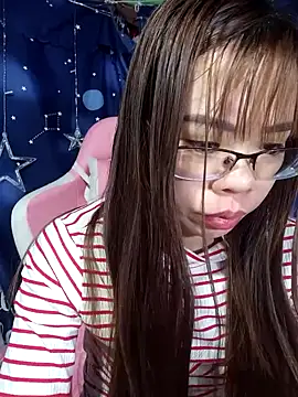   Mai-love19   online show from March 20, 2025, 1:37 pm