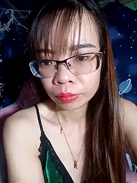   Mai-love19   online show from September 24, 2025, 10:35 pm