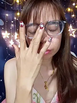   Mai-love19   online show from February 24, 2026, 8:12 am