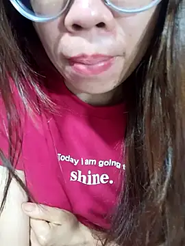   Mai-love19   online show from April 27, 2026, 10:41 pm