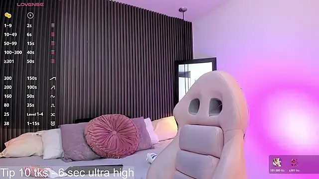 Snapshot of pervert_lizza chatting on October 24, 2025, 11:39 am pervert lizza online show from October 24, 2025, 11:39 am