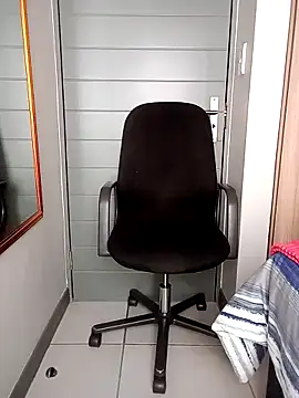 Snapshot of BabySweetDee chatting on January 24, 2025, 6:46 am BabySweetDee online show from January 24, 2025, 6:46 am