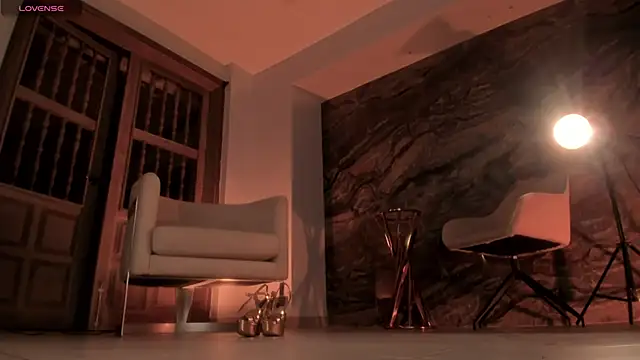 AmyArmstrong online show from March 23, 2025, 4:16 am