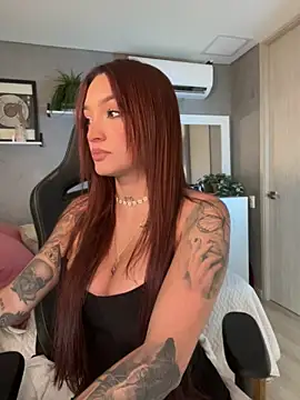 Snapshot of DaniDusan_ chatting on April 14, 2026, 5:08 pm DaniDusan online show from April 14, 2026, 5:08 pm