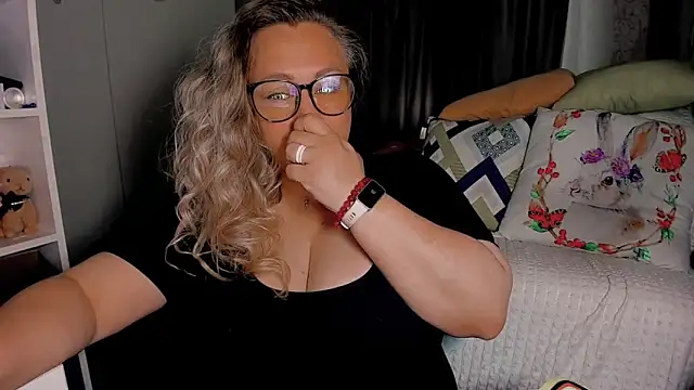 CumOnMy Tits online show from June 27, 2026, 2:38 am