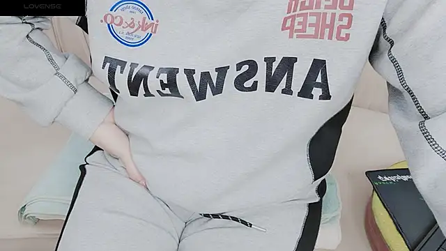 Snapshot of Sophie_Secret chatting on January 18, 2025, 11:11 pm Sophie Secret online show from January 18, 2025, 11:11 pm