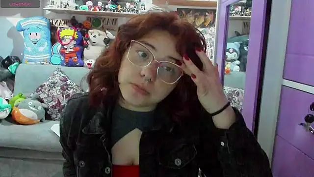 Snapshot of soficammy chatting on December 6, 2024, 10:19 pm soficammy online show from December 6, 2024, 10:19 pm