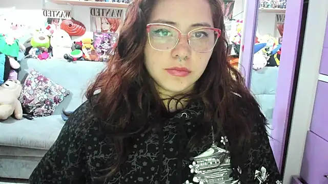 Snapshot of soficammy chatting on October 23, 2025, 12:10 am soficammy online show from October 23, 2025, 12:10 am