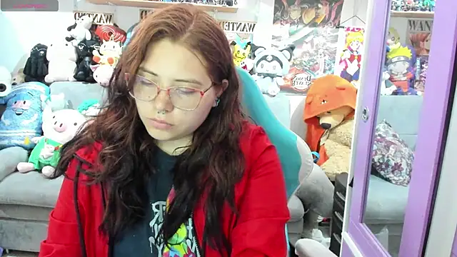 Snapshot of soficammy chatting on November 12, 2025, 7:35 pm soficammy online show from November 12, 2025, 7:35 pm