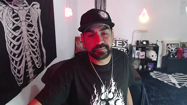 Snapshot of soyelcarlitos_ chatting on April 22, 2026, 9:16 pm soyelcarlitos online show from April 22, 2026, 9:16 pm