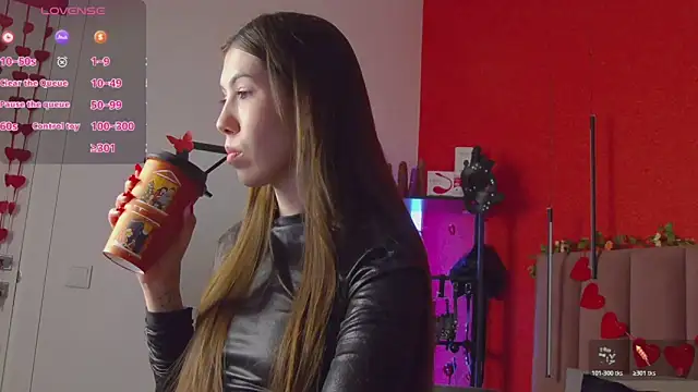 SweetySonya online show from March 9, 2026, 1:53 am