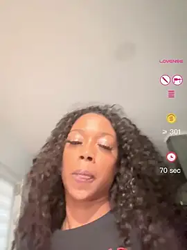 mismialove online show from May 16, 2026, 10:36 am