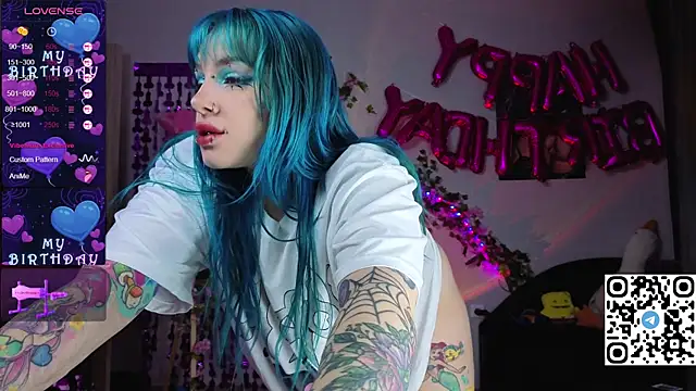 Snapshot of Silvia_Santorskii chatting on September 28, 2025, 9:25 am Silvia Santorskii online show from September 28, 2025, 9:25 am