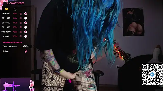 Snapshot of Silvia_Santorskii chatting on October 6, 2025, 9:18 am Silvia Santorskii online show from October 6, 2025, 9:18 am