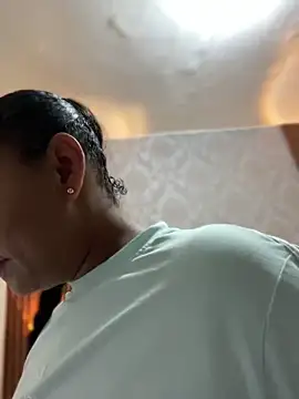 sofia xxx02 online show from February 16, 2026, 5:53 pm