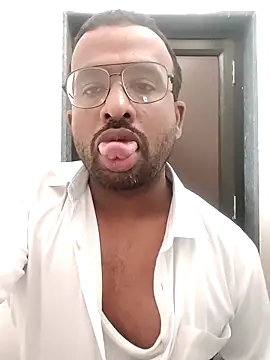 Snapshot of Sammy6432 chatting on October 10, 2025, 8:46 am Sammy6432 online show from October 10, 2025, 8:46 am