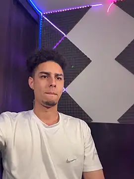 bigryann23 online show from February 28, 2026, 12:11 am