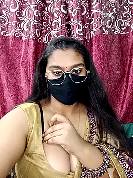 Snapshot of Jasmine_jaaan chatting on February 24, 2026, 4:32 am Jasmine jaaan online show from February 24, 2026, 4:32 am