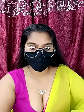Snapshot of Jasmine_jaaan chatting on April 9, 2026, 6:19 am Jasmine jaaan online show from April 9, 2026, 6:19 am
